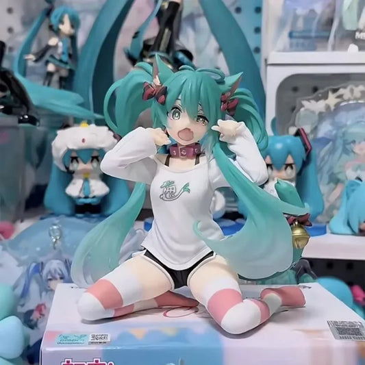 4.5" Hatsune Miku Neko T-Shirt Ver. – Desktop Collectible