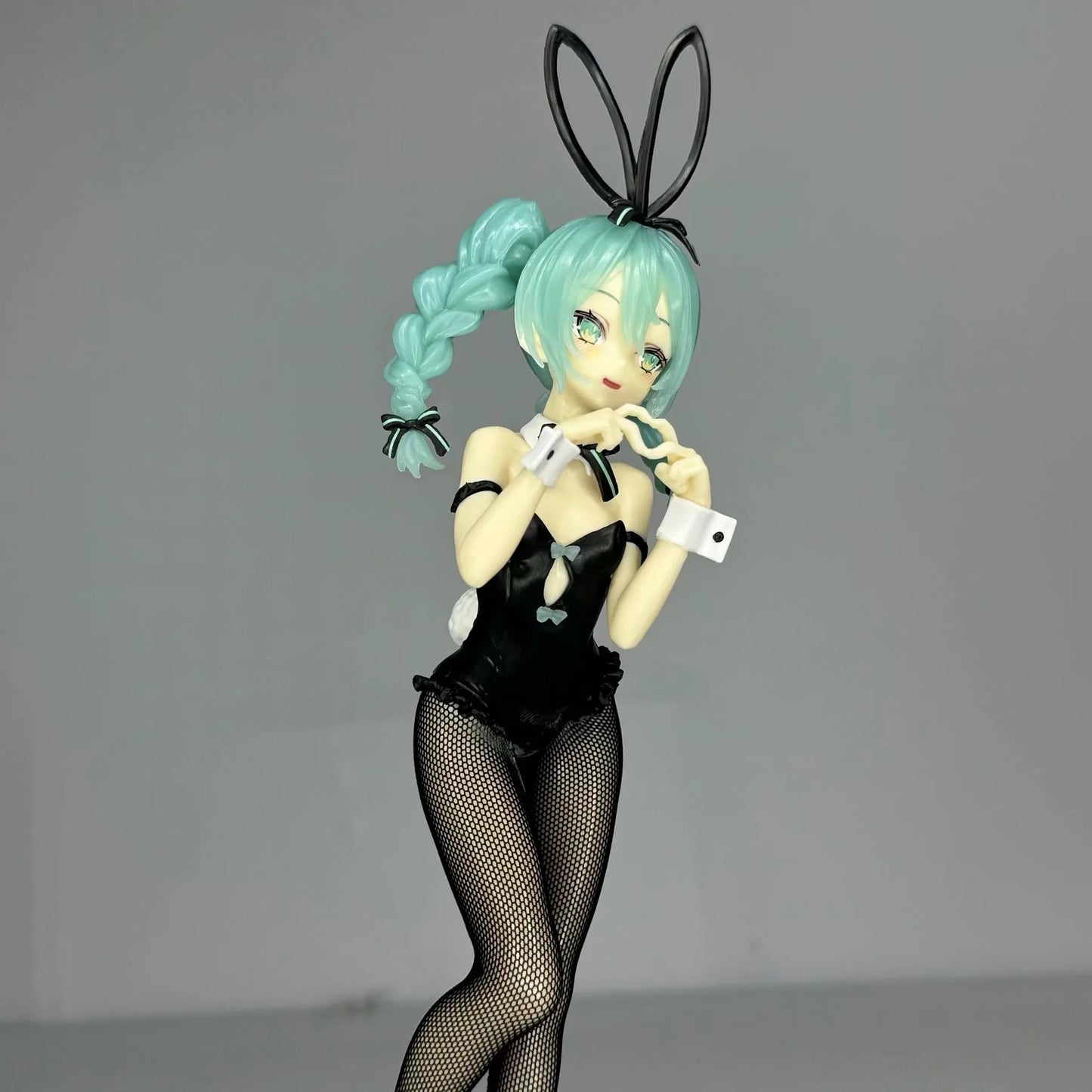 11" Hatsune Miku Bunny Girl – Collector’s Edition